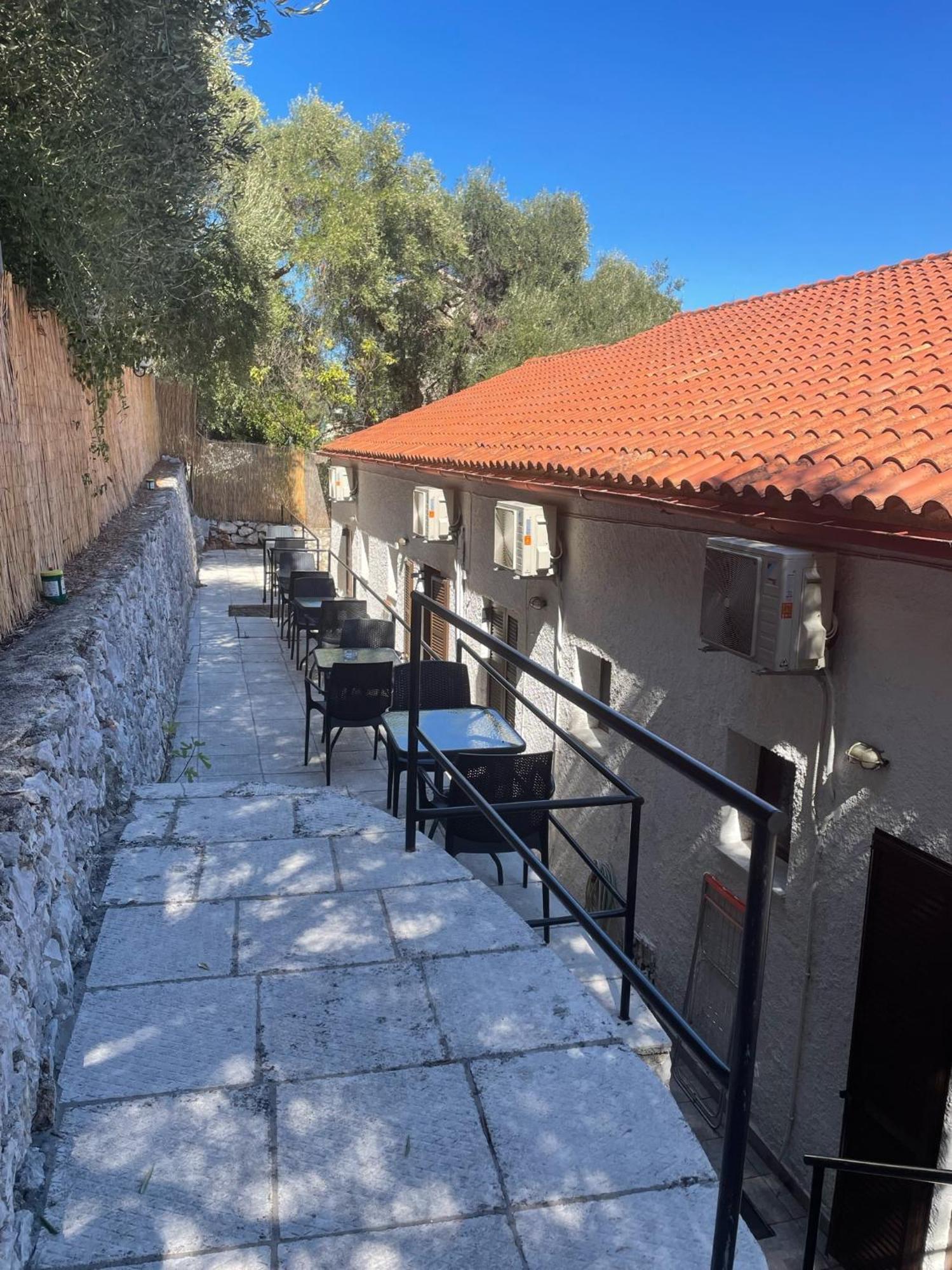 Villa Perris Studios Kassiopi Exterior photo